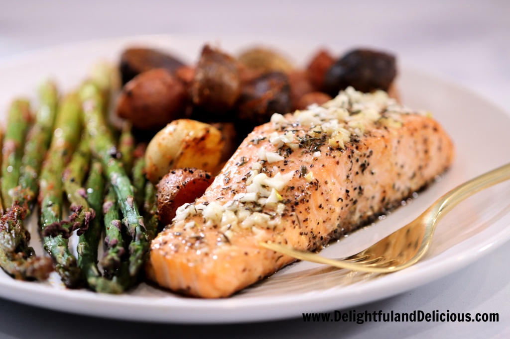 Lemon Garlic Butter Baked Salmon with Asparagus and&nbsp;Potatoes